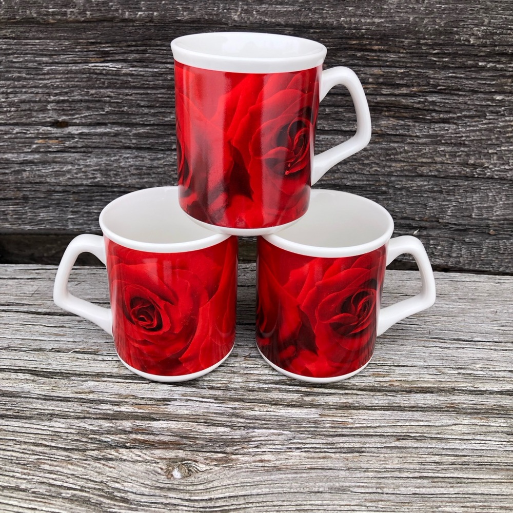 🌹Red Rose coffee Mug roses Tea cup Valentine’s Day set of 3 collectible mugs🌹
